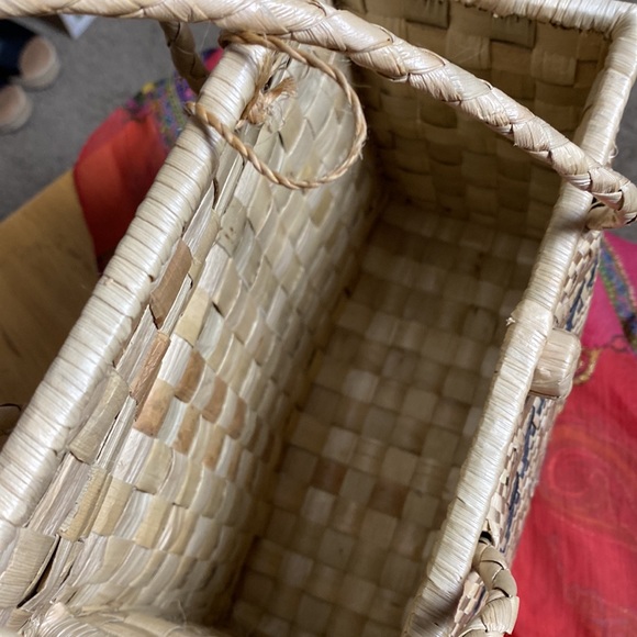 Box Straw Handbag - Picture 7 of 7